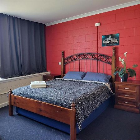Port Adelaide Backpackers Hostel Eksteriør bilde