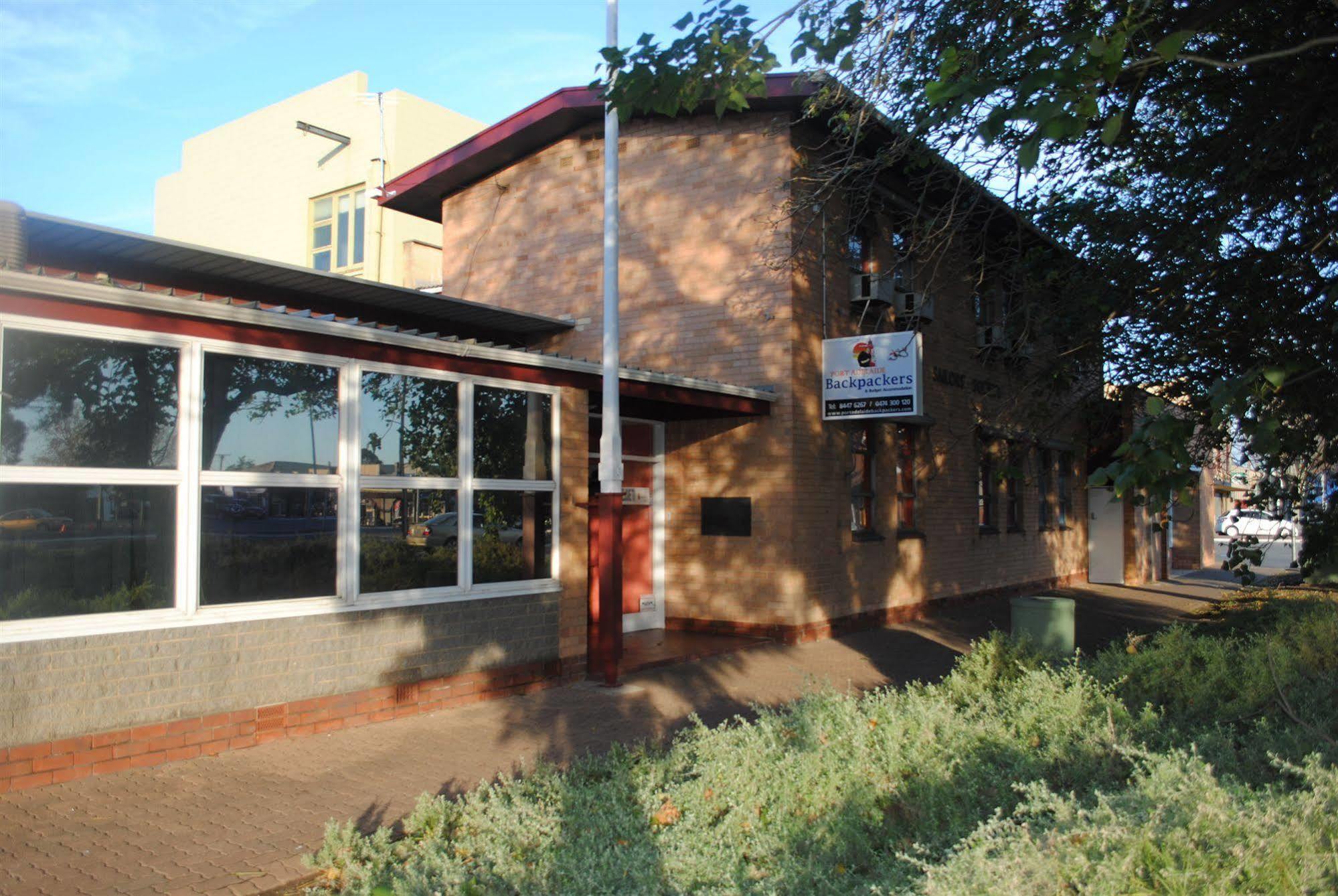 Port Adelaide Backpackers Hostel Eksteriør bilde