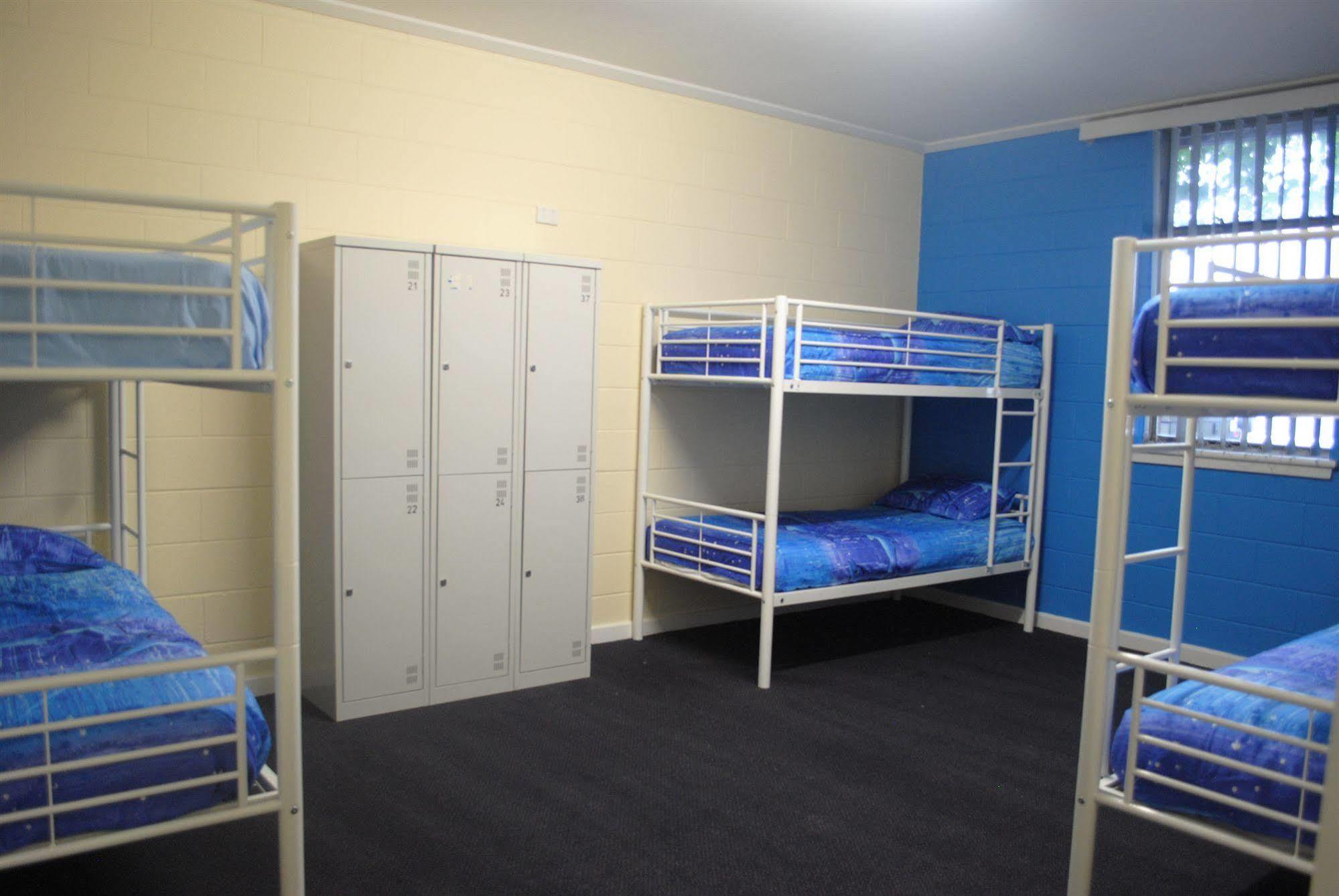 Port Adelaide Backpackers Hostel Eksteriør bilde